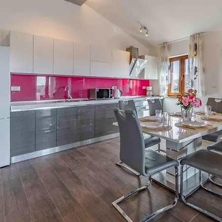 Istriensonne - Nasti 1 - 4 Mit Pool Apartament Banjole