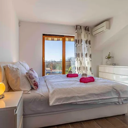 Istriensonne - Nasti 1 - 4 Mit Pool Apartment