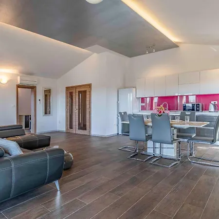 Apartment Istriensonne - Fewo Nasti 1 - 4 Mit Pool Banjole