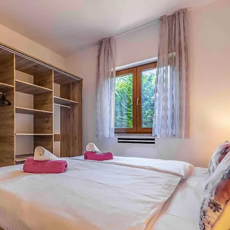 Apartment Istriensonne - Fewo Nasti 1 - 4 Mit Pool Banjole