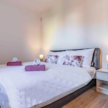 Apartment Istriensonne - Fewo Nasti 1 - 4 Mit Pool Banjole