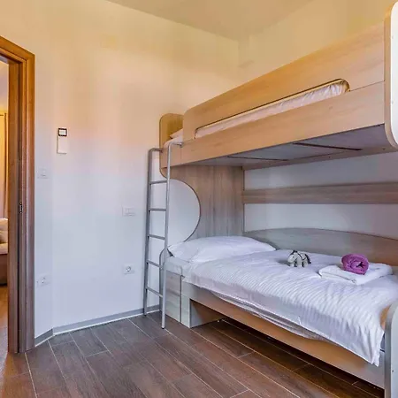 Apartment Istriensonne - Fewo Nasti 1 - 4 Mit Pool *